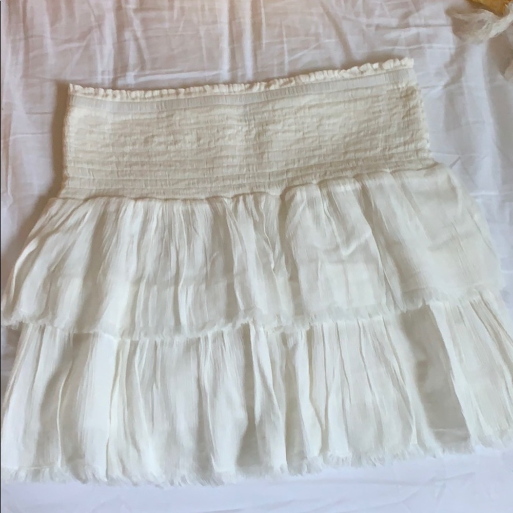 Ruffled flowy white skirt